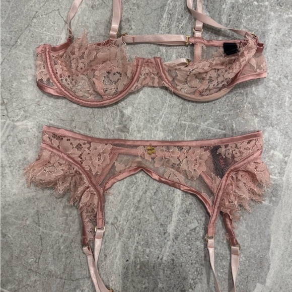 Other - Eats Two Piece Pink Lingerie Set